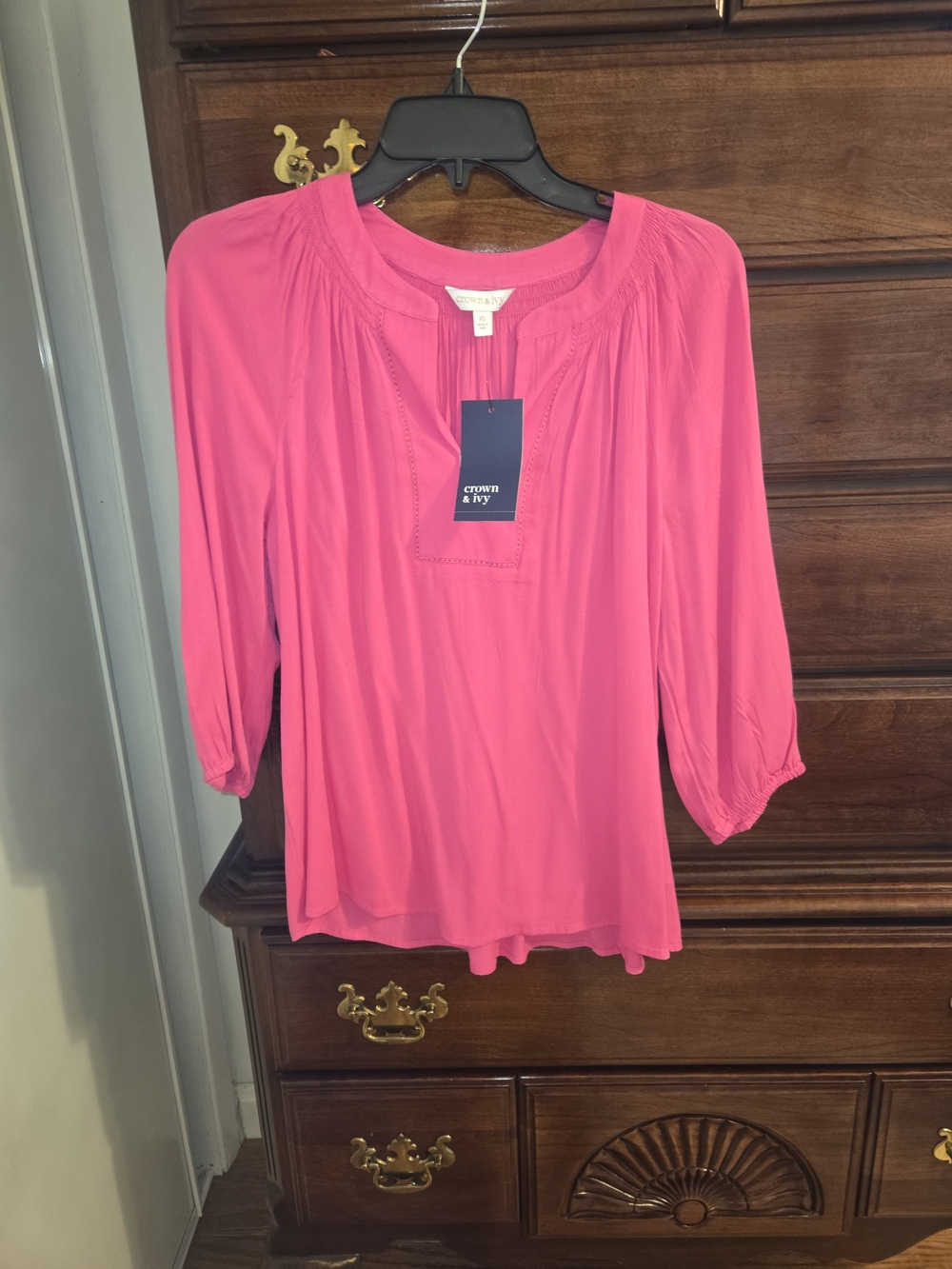 crown & ivy Hot Pink Peasant Tunic Top